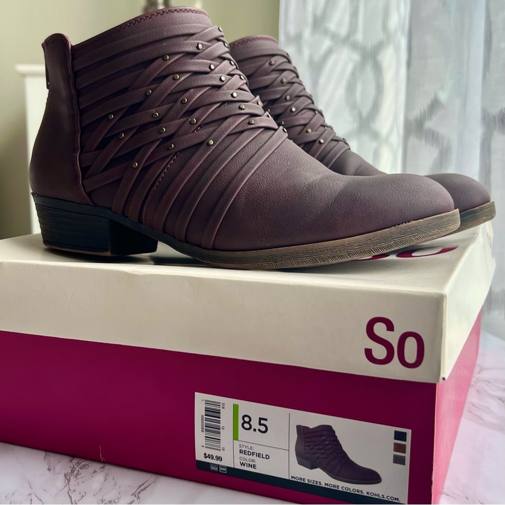 SO Redfield Ankle Boots, Wine Color, Criss Cross Studs, Zipper Enclosure, 8.5